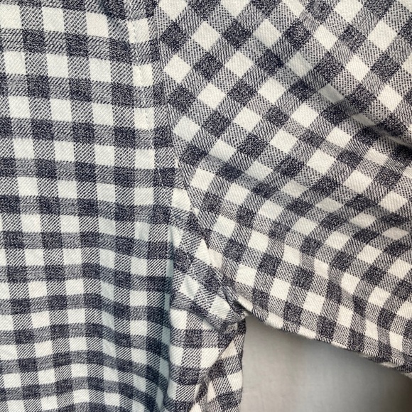 Banana Republic Luxe Flannel Grant Fit Black and White Checkered Shirt - Picture 5 of 10